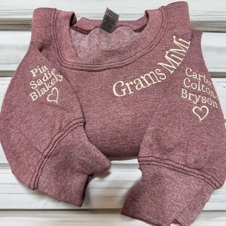 Custom Embroidered Grandma Sweatshirt with Grandkids Names on Sleeve, Personalized Minimalist Gift Grandma Sweatshirt